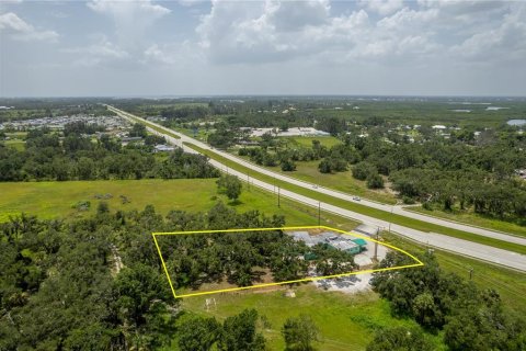 Immobilier commercial à vendre à Punta Gorda, Floride: 313.55 m2 № 2097968 - photo 4