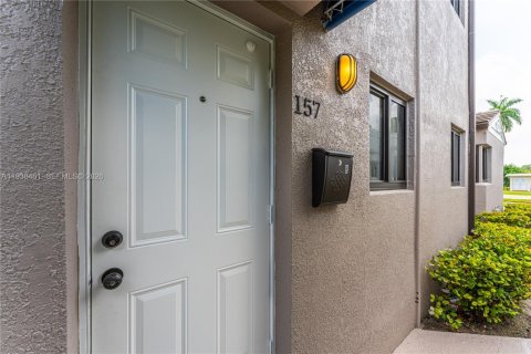 Propiedad comercial en venta en Miami Springs, Florida, 281.12 m2 № 2055066 - foto 23