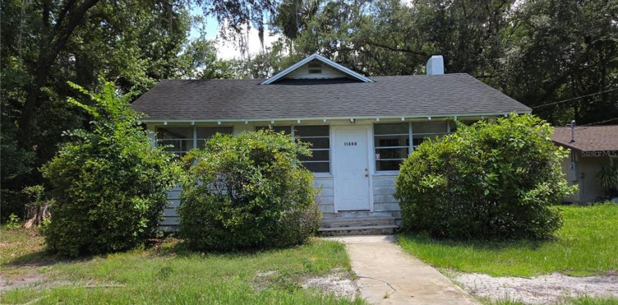 Villa ou maison à Silver Springs Shores, Floride 3 chambres, 130.06 m2 № 2095155
