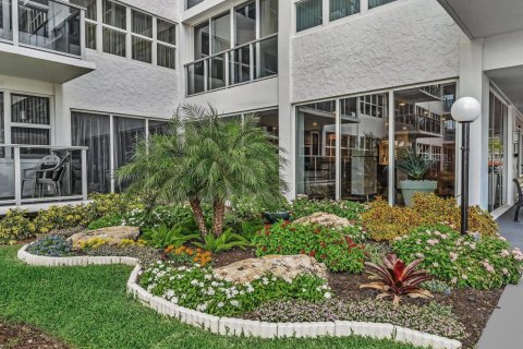 Condo in Fort Lauderdale, Florida, 1 bedroom  № 2266150 - photo 6