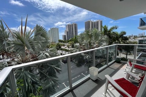 Condo in Fort Lauderdale, Florida, 1 bedroom  № 2266150 - photo 13