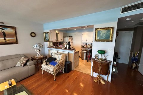 Condo in Fort Lauderdale, Florida, 1 bedroom  № 2266150 - photo 19