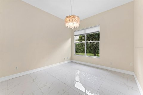 Villa ou maison à vendre à Tampa, Floride: 4 chambres, 300.35 m2 № 2436774 - photo 30