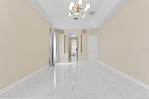 Villa ou maison à vendre à Tampa, Floride: 4 chambres, 300.35 m2 № 2436774 - photo 19