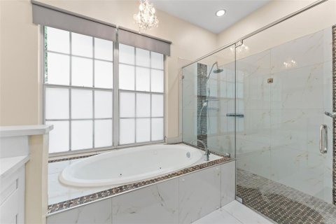Villa ou maison à vendre à Tampa, Floride: 4 chambres, 300.35 m2 № 2436774 - photo 22
