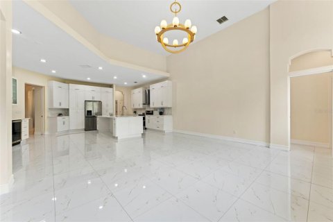 Villa ou maison à vendre à Tampa, Floride: 4 chambres, 300.35 m2 № 2436774 - photo 14