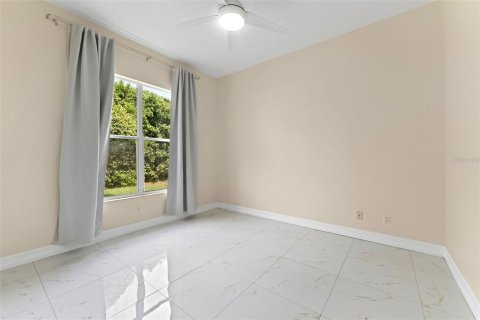 Villa ou maison à vendre à Tampa, Floride: 4 chambres, 300.35 m2 № 2436774 - photo 27