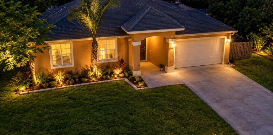 Villa ou maison à St. Lucie, Floride 3 chambres, 180.51 m2 № 2365857