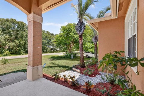 Villa ou maison à vendre à St. Lucie, Floride: 3 chambres, 180.51 m2 № 2365857 - photo 5