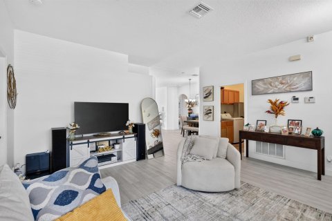 Villa ou maison à vendre à St. Lucie, Floride: 3 chambres, 180.51 m2 № 2365857 - photo 9