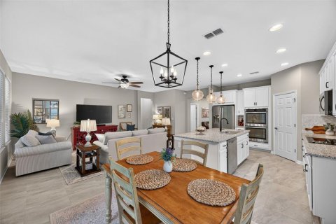 Casa en venta en Wesley Chapel, Florida, 4 dormitorios, 214.7 m2 № 1910570 - foto 22