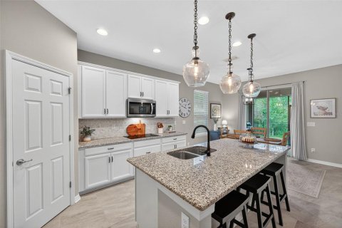 Casa en venta en Wesley Chapel, Florida, 4 dormitorios, 214.7 m2 № 1910570 - foto 15