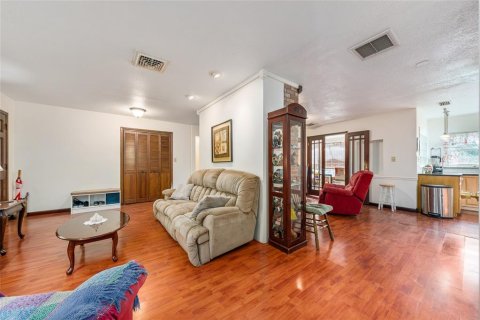 Купить виллу или дом в Бруксвилл, Флорида 4 комнаты, 149.11м2, № 2226884 - фото 4