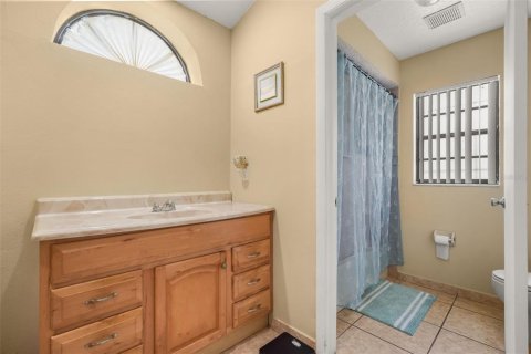 Villa ou maison à vendre à Kissimmee, Floride: 4 chambres, 179.3 m2 № 2227219 - photo 17