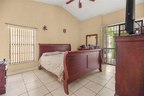 Villa ou maison à vendre à Kissimmee, Floride: 4 chambres, 179.3 m2 № 2227219 - photo 15