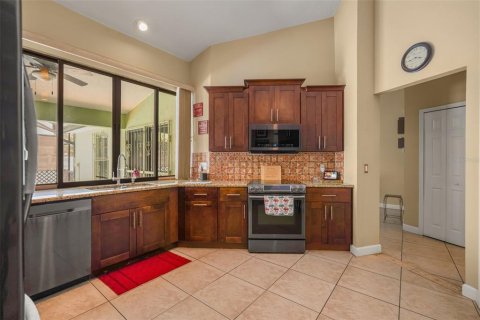 Villa ou maison à vendre à Kissimmee, Floride: 4 chambres, 179.3 m2 № 2227219 - photo 12