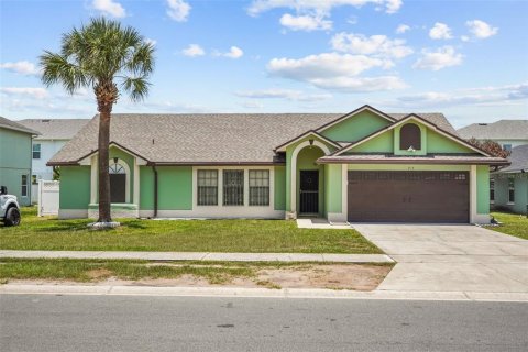 Villa ou maison à vendre à Kissimmee, Floride: 4 chambres, 179.3 m2 № 2227219 - photo 4