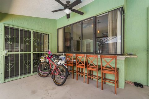 Villa ou maison à vendre à Kissimmee, Floride: 4 chambres, 179.3 m2 № 2227219 - photo 25