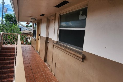 Appartement à louer à Hialeah, Floride: 2 chambres, 425.49 m2 № 1943931 - photo 3