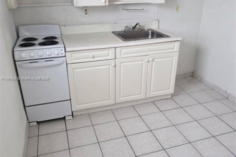 Appartement à louer à Hialeah, Floride: 2 chambres, 425.49 m2 № 1943931 - photo 16