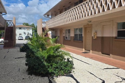 Appartement à louer à Hialeah, Floride: 2 chambres, 425.49 m2 № 1943931 - photo 9