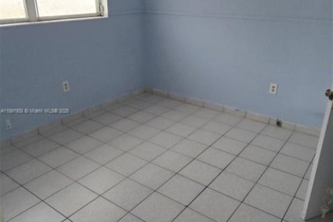 Appartement à louer à Hialeah, Floride: 2 chambres, 425.49 m2 № 1943931 - photo 19