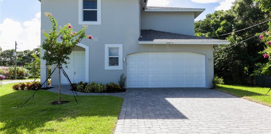 Townhouse in Fort Lauderdale, Florida 3 bedrooms, 222.97 sq.m. № 1874795
