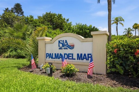 Condo in Saint Petersburg, Florida, 2 bedrooms  № 2214039 - photo 21