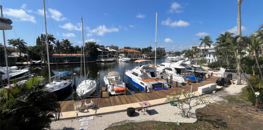 Villa ou maison à Fort Lauderdale, Floride 1 chambre, 1133.5 m2 № 1171087