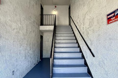 Copropriété à vendre à Orlando, Floride: 1 chambre, 70.23 m2 № 2097226 - photo 2