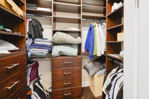 Купить виллу или дом в Холливуд, Флорида 4 спальни, 247.12м2, № 2046321 - фото 25