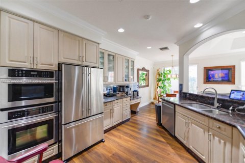 Купить виллу или дом в Холливуд, Флорида 4 спальни, 247.12м2, № 2046321 - фото 12