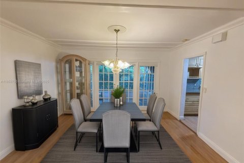 Villa ou maison à louer à Miami, Floride: 3 chambres, 122.63 m2 № 1963018 - photo 3