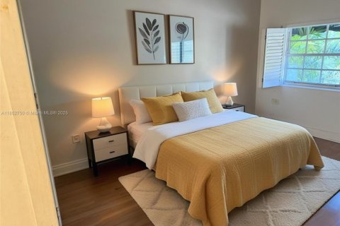 Villa ou maison à louer à Miami, Floride: 3 chambres, 122.63 m2 № 1963018 - photo 5