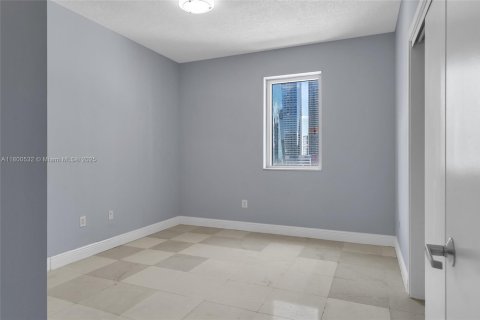 Condominio en venta en Miami, Florida, 2 dormitorios, 101.08 m2 № 1934680 - foto 28