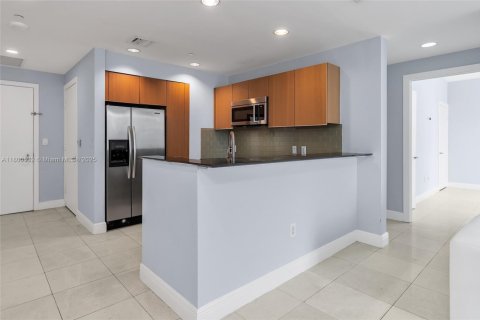Condominio en venta en Miami, Florida, 2 dormitorios, 101.08 m2 № 1934680 - foto 16