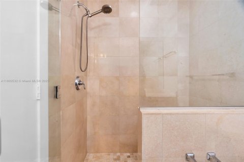 Condominio en venta en Miami, Florida, 2 dormitorios, 101.08 m2 № 1934680 - foto 27
