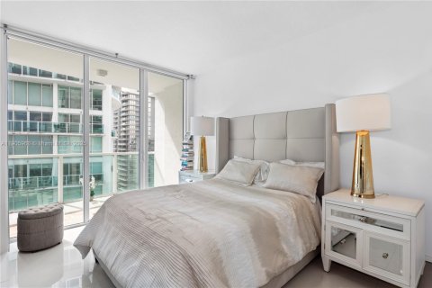 Condo in Miami, Florida, 3 bedrooms  № 2081987 - photo 9