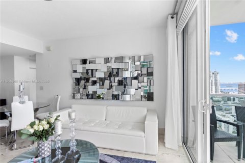 Condo in Miami, Florida, 3 bedrooms  № 2081987 - photo 4