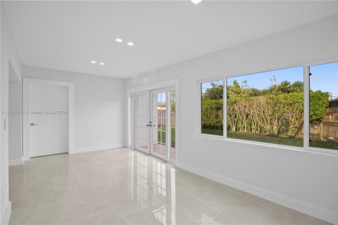 House in Cooper City, Florida 3 bedrooms, 143.44 sq.m. № 1875647 - photo 20