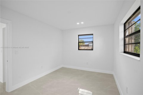 House in Cooper City, Florida 3 bedrooms, 143.44 sq.m. № 1875647 - photo 22