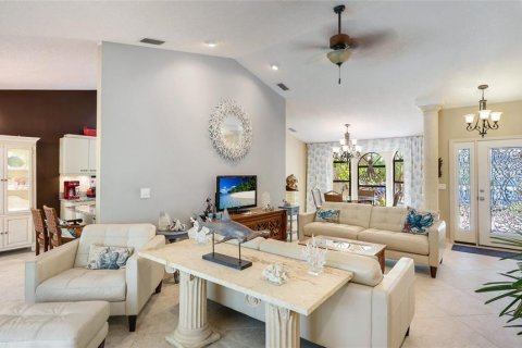 House in Sarasota, Florida 3 bedrooms, 160.54 sq.m. № 1885030 - photo 8