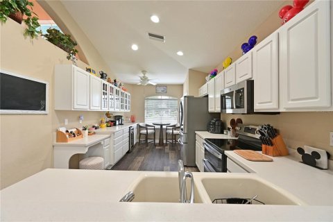 House in Palmetto, Florida 3 bedrooms, 188.96 sq.m. № 2396357 - photo 9