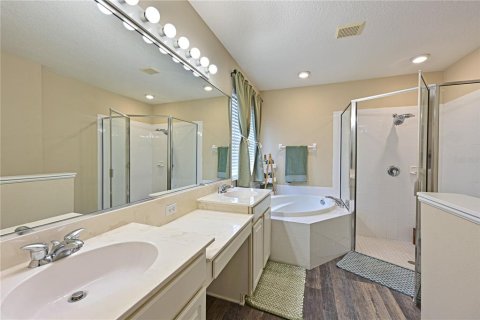 House in Palmetto, Florida 3 bedrooms, 188.96 sq.m. № 2396357 - photo 16