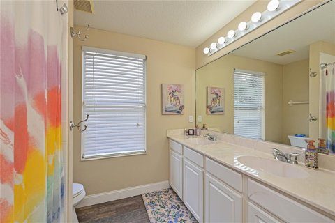 House in Palmetto, Florida 3 bedrooms, 188.96 sq.m. № 2396357 - photo 18