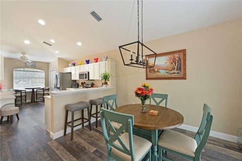 House in Palmetto, Florida 3 bedrooms, 188.96 sq.m. № 2396357 - photo 8