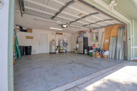 House in Tarpon Springs, Florida 3 bedrooms, 137.68 sq.m. № 1661938 - photo 24