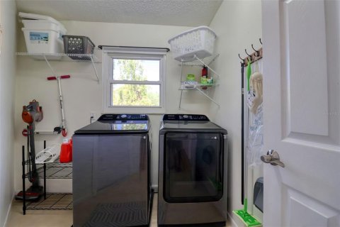 House in Tarpon Springs, Florida 3 bedrooms, 137.68 sq.m. № 1661938 - photo 22