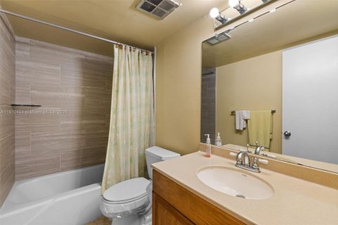 Copropriété à vendre à Naples, Floride: 2 chambres, 108.14 m2 № 2018711 - photo 30