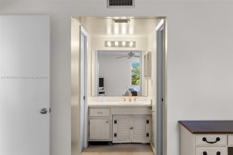 Copropriété à vendre à Naples, Floride: 2 chambres, 108.14 m2 № 2018711 - photo 26